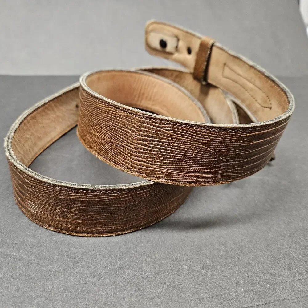 Lizard Embossed Brown Leather Belt Sz 42 1 1/2” Wide Western brass buckle 56066